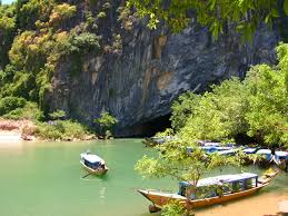 PHONG NHA
