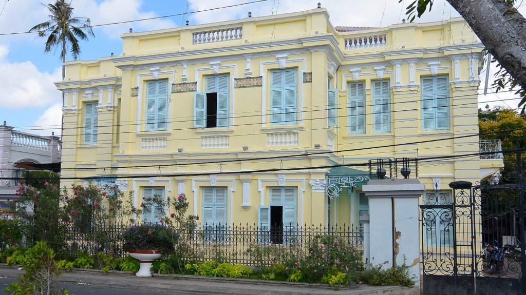 large nha cong tu bac lieu 1553658653