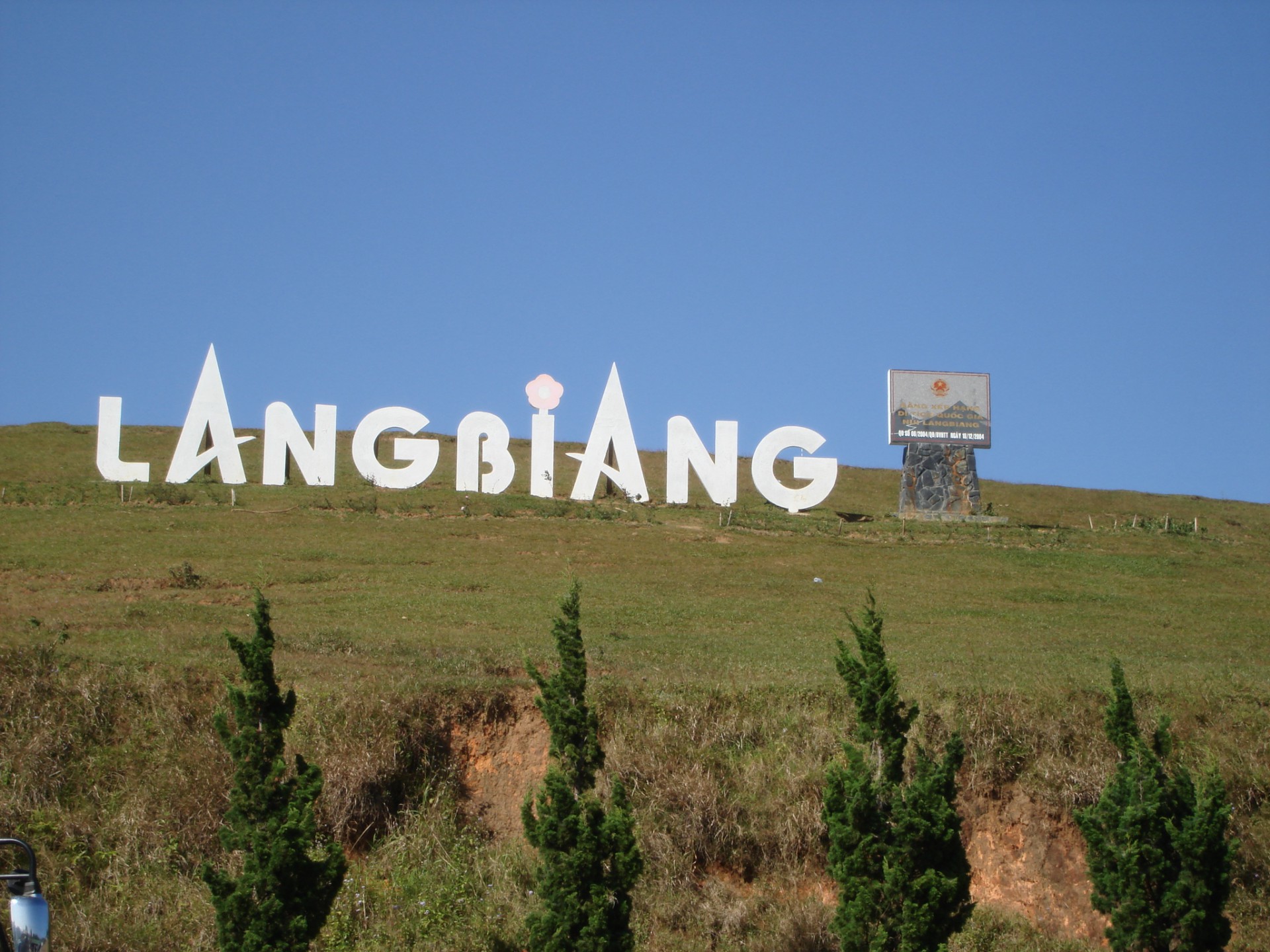 FULL DAY GROUP TOUR: DA LAT LANGBIANG MOUTAIN TOUR