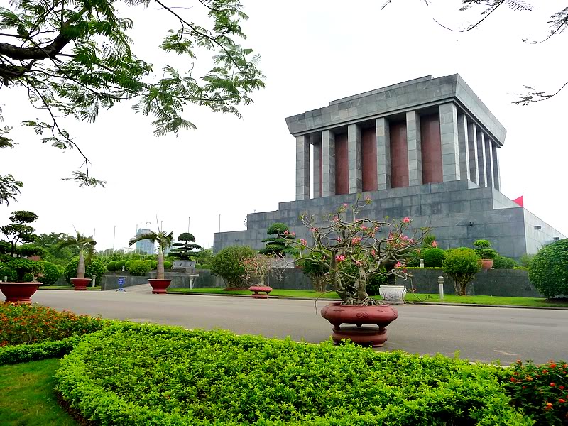 FULL DAY GROUP TOUR: HANOI CITY