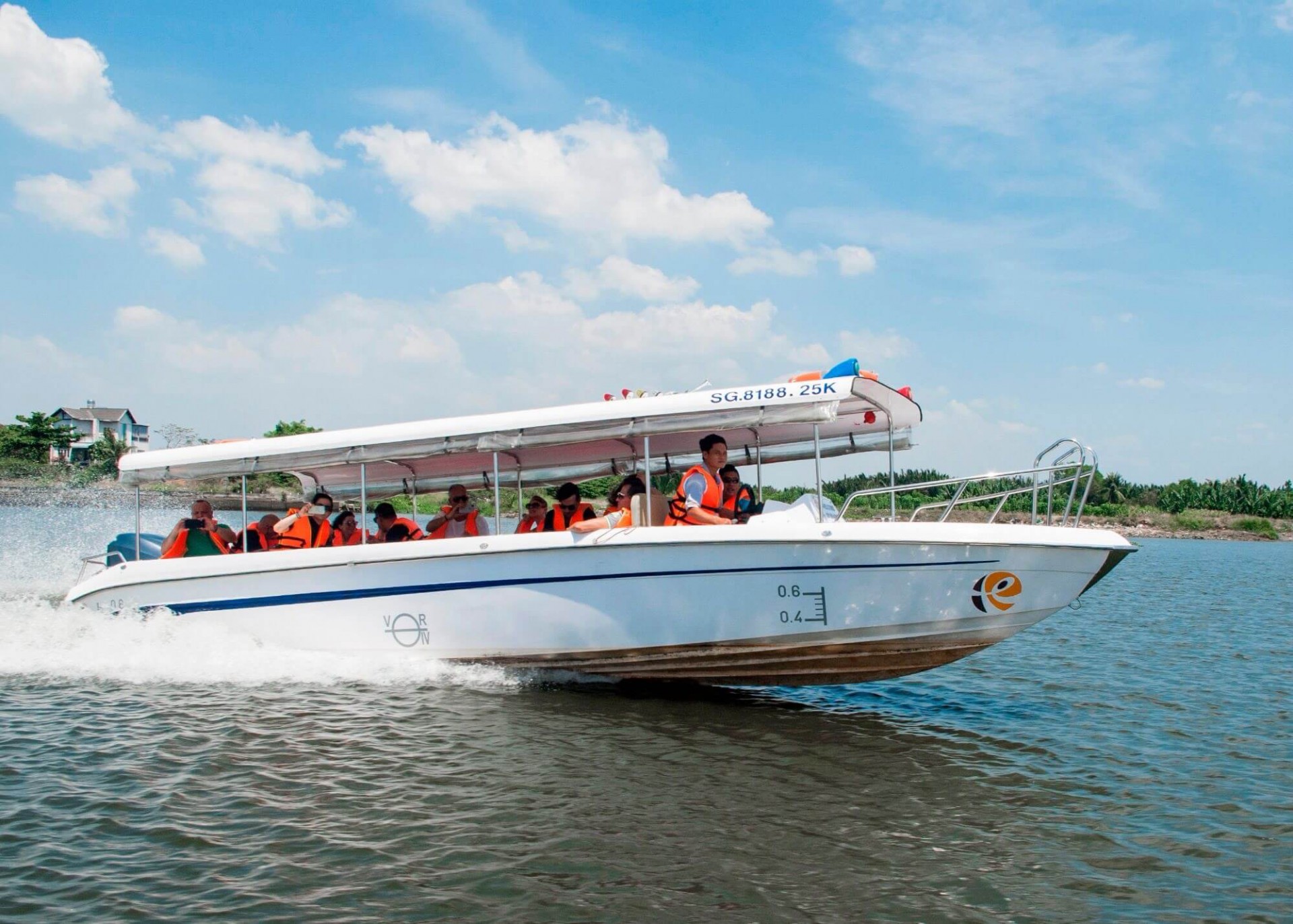 A HALF DAY GROUP TOUR: SAIGON - CU CHI TUNNELS BY BOAT