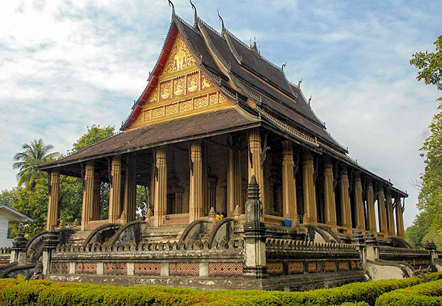 Outside Wat Sisaket temple